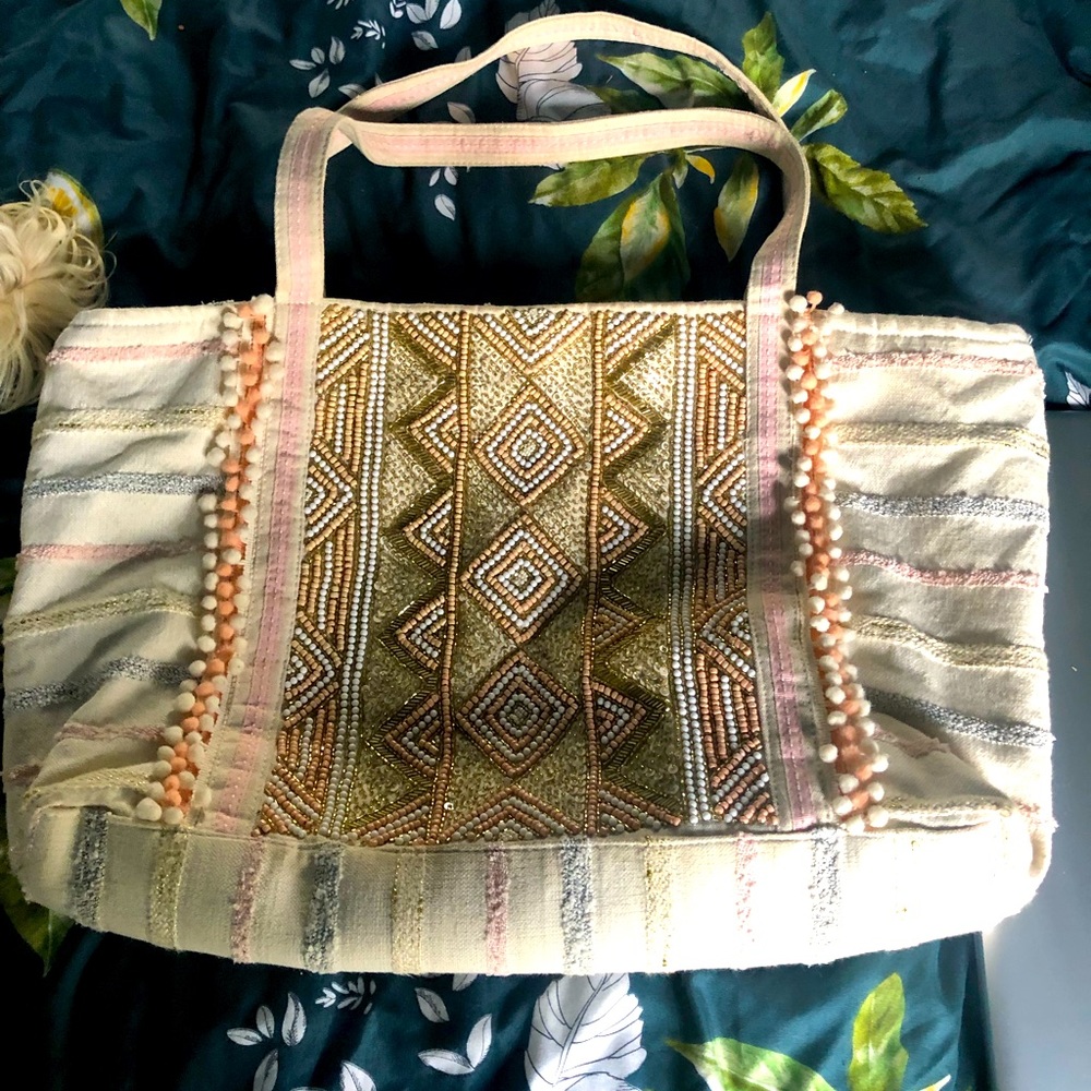 Tote bag